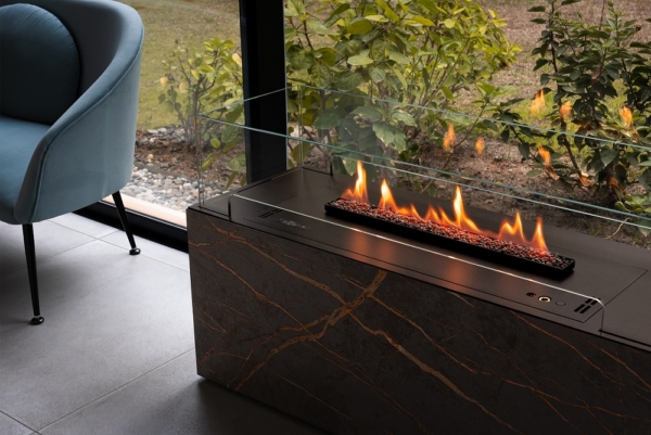 Laurent_Fireplace_with_Neo_Burner_2500px_1